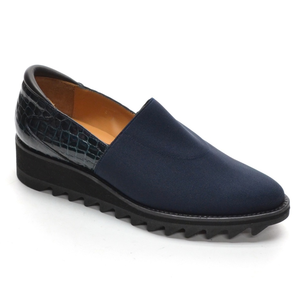 Right Bank Shoe Co General Elastic Loafers 6 M New